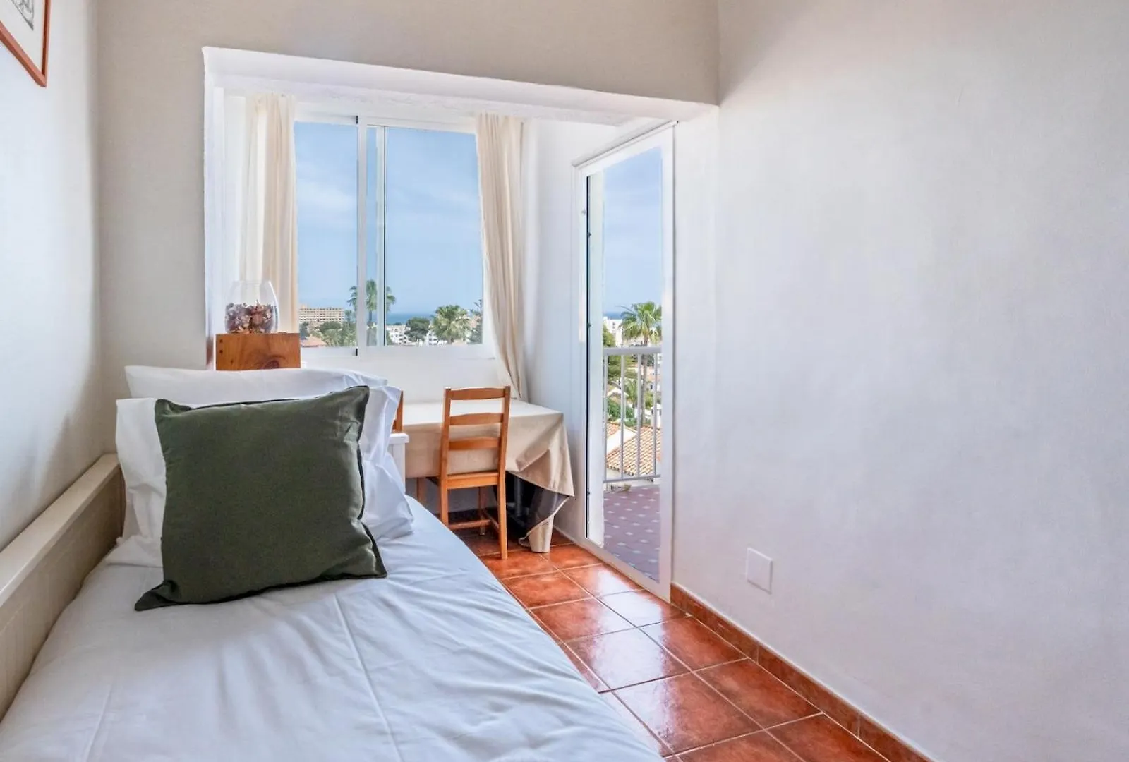 Entire Well Located 3 Bed Seaview Apartment Pass The Keys Benalmadena