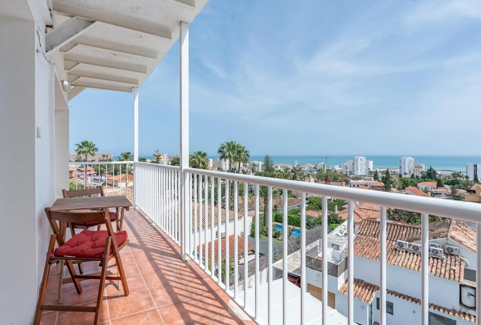 Entire Well Located 3 Bed Seaview Apartment Pass The Keys Benalmadena 0*,