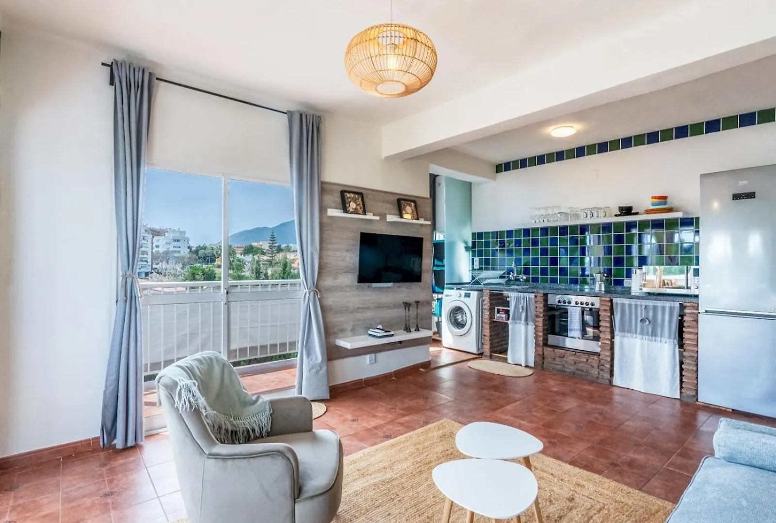 Entire Well Located 3 Bed Seaview Apartment Pass The Keys Benalmadena 0*,  Spain