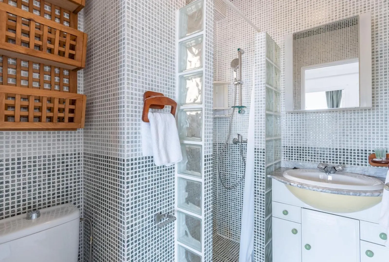 Entire Well Located 3 Bed Seaview Apartment Pass The Keys Benalmadena